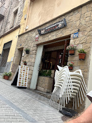 Bar Restaurante Brasería La Pujada