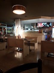 MOMO Burger-Cafè
