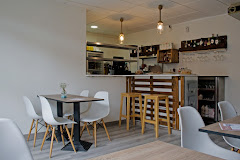 Polinyam restaurant
