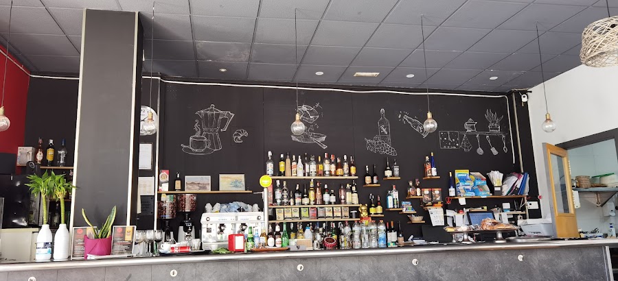 BAR & RESTAURANT ANFORA