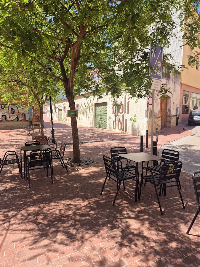 El Molí ( Cafes -Tapes i mès )