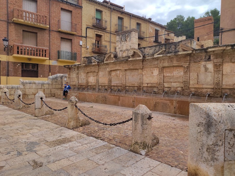 Fuente de los Veinte Caños