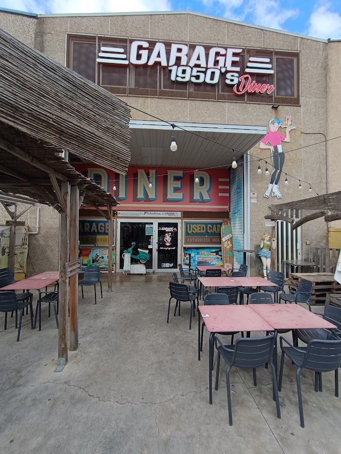 Garage 1950's Diner