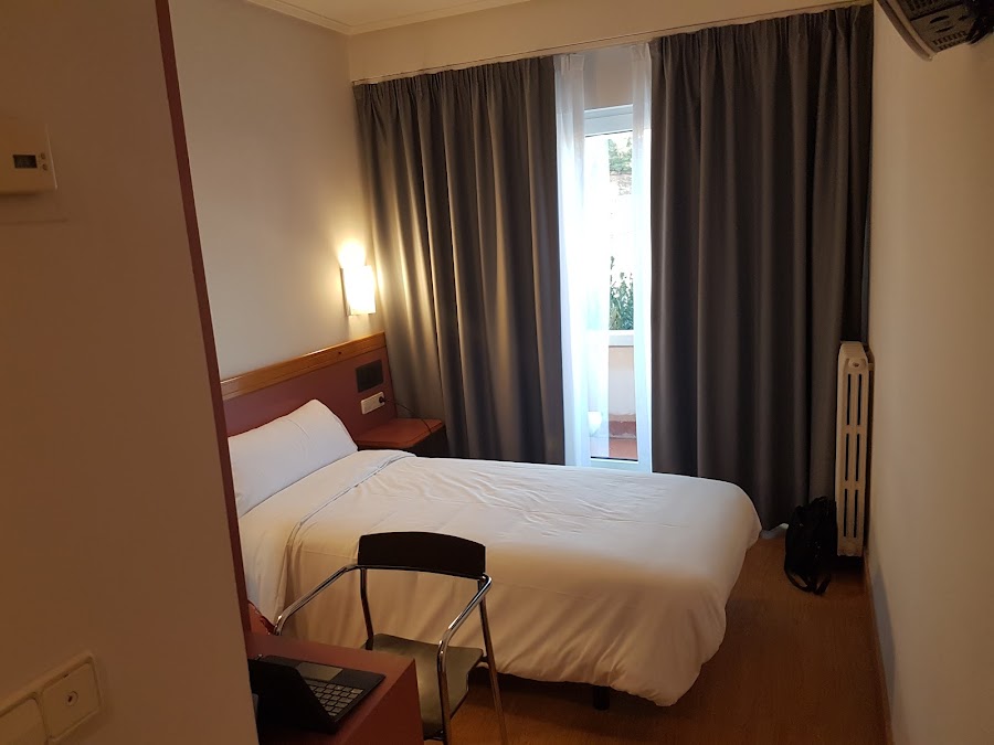 Hotel Brujas de Irués