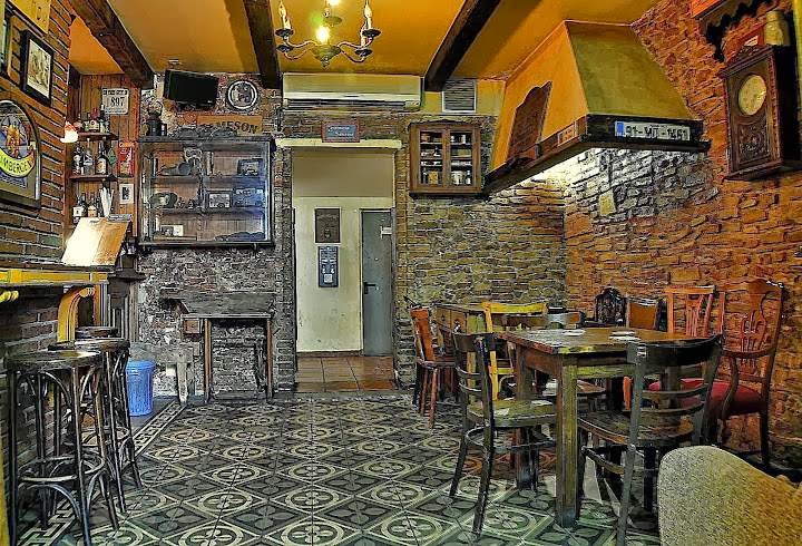 The 1916 Irish Pub